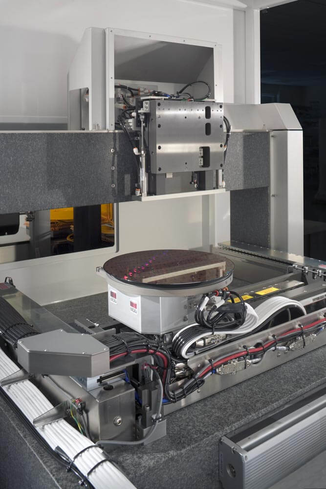 Wafer heating chamber used for pre-processing